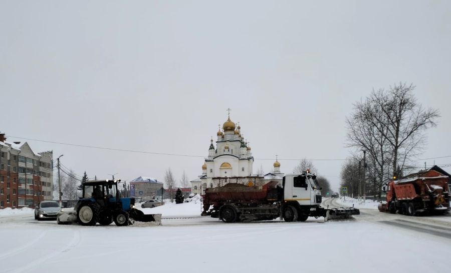 ВСЕ ДОРОГИ РУЗАЕВКИ В ПЛАНОВЫЙ ПЕРИОД УБИРАЮТСЯ ЗА ЧЕТЫРЕ ДНЯ.