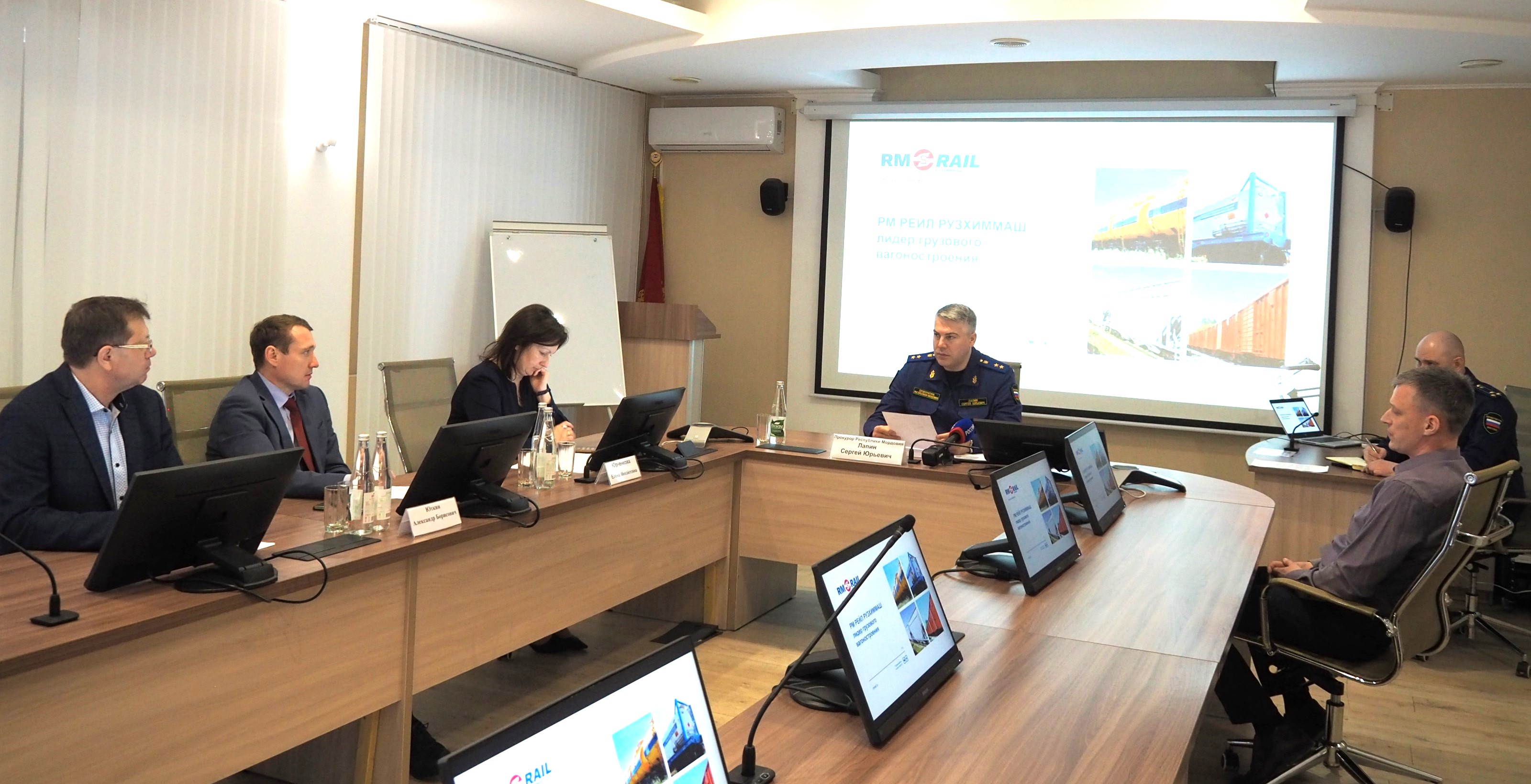 ПРОКУРОР РЕСПУБЛИКИ МОРДОВИЯ ПРОВЕЛ ПРИЕМ ПРЕДПРИНИМАТЕЛЕЙ В РУЗАЕВСКОМ РАЙОНЕ.