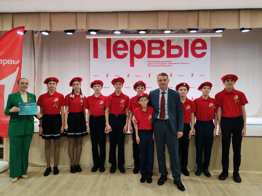КАЖДЫЙ ЧУВСТВУЕТ СВОЮ ПРИЧАСТНОСТЬ К ИСТОРИИ СТРАНЫ!.