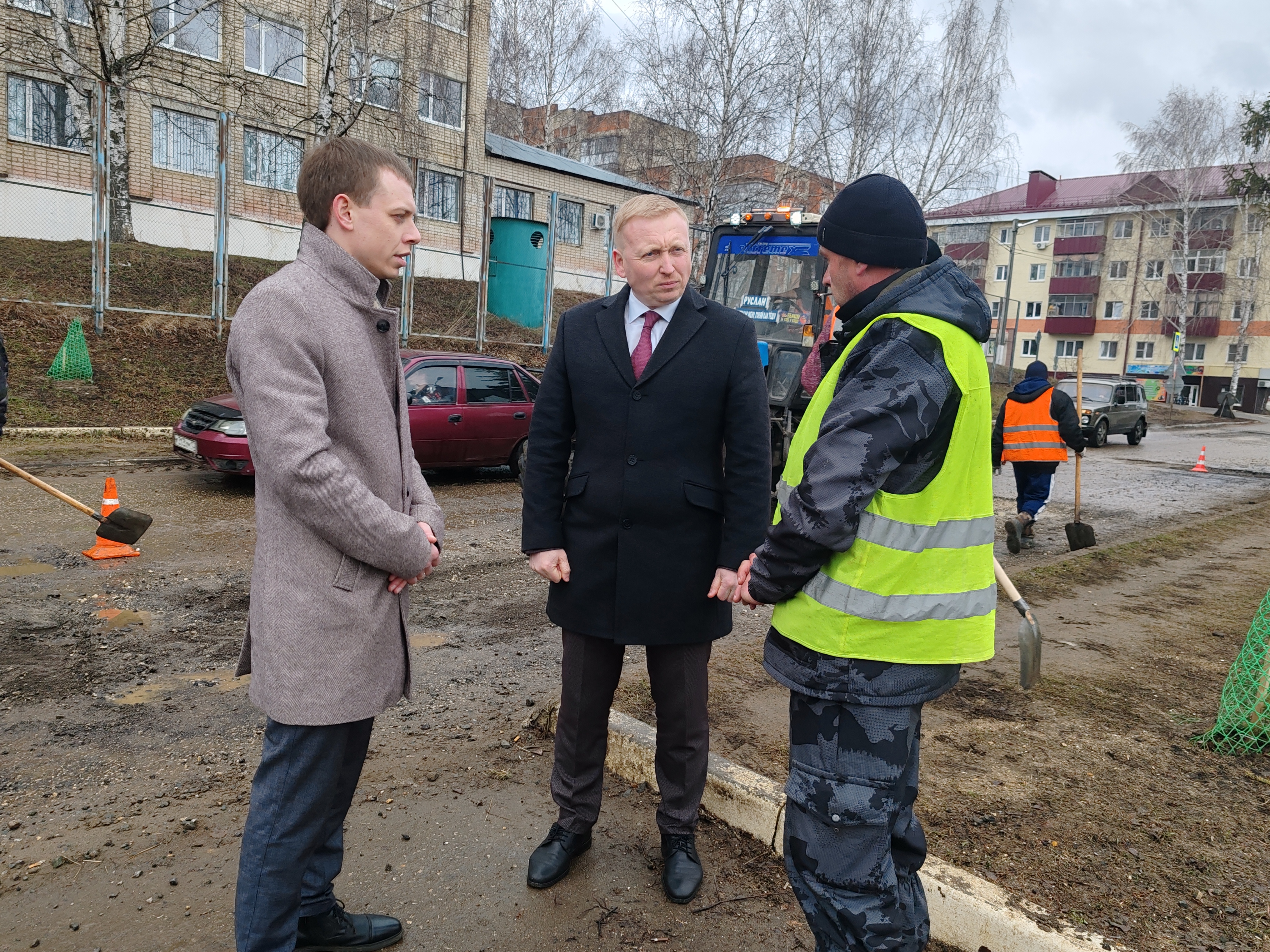РЕМОНТ ДОРОГ НАЧАЛСЯ!.