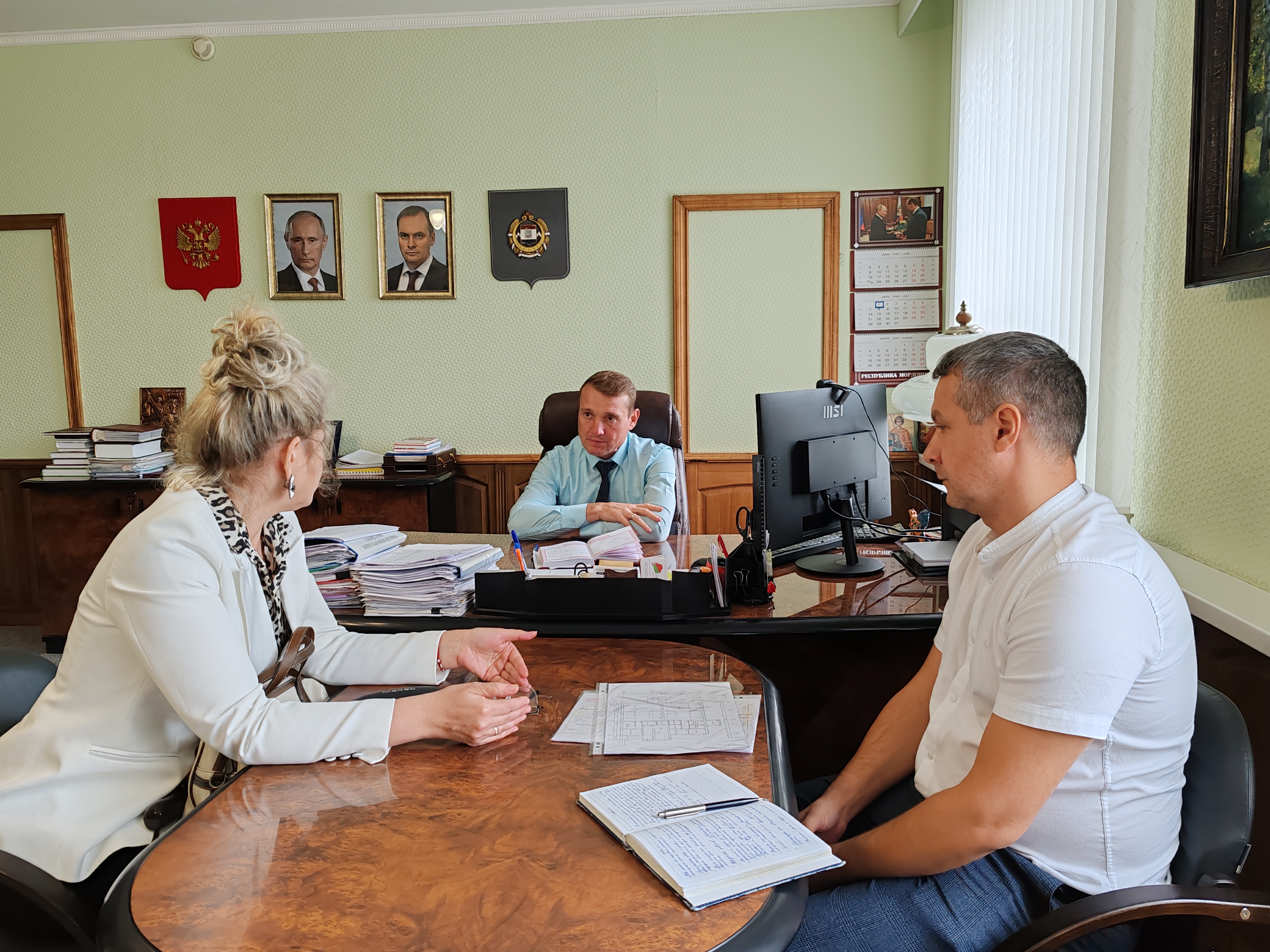 КОЛИЧЕСТВО УСЛУГ, ПРЕДОСТАВЛЯЕМЫХ МНОГОФУНКЦИОНАЛЬНЫМ ЦЕНТРОМ, ПОСТОЯННО УВЕЛИЧИВАЕТСЯ.