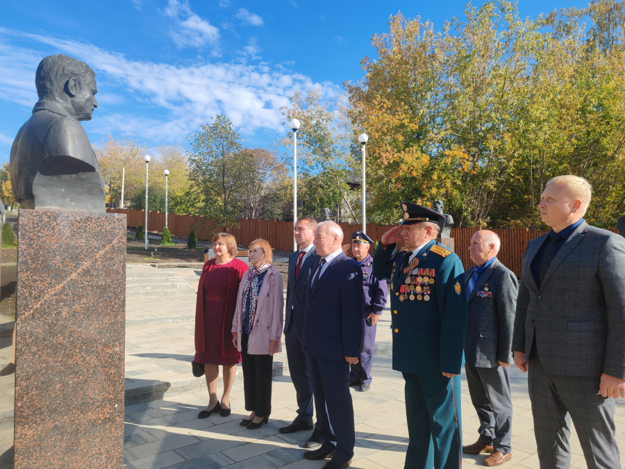 В РУЗАЕВКЕ ПОМНЯТ ПОДВИГ ГЕРОЯ РФ ВАНДЫШЕВА.