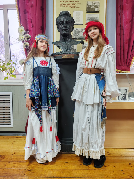 В ШКОЛЕ №9 ОТМЕТИЛИ 220 ЛЕТ СО ДНЯ РОЖДЕНИЯ ПОЭТА АЛЕКСАНДРА ПОЛЕЖАЕВА. В ШКОЛЕ №9 ОТМЕТИЛИ 220 ЛЕТ СО ДНЯ РОЖДЕНИЯ ПОЭТА АЛЕКСАНДРА ПОЛЕЖАЕВА.