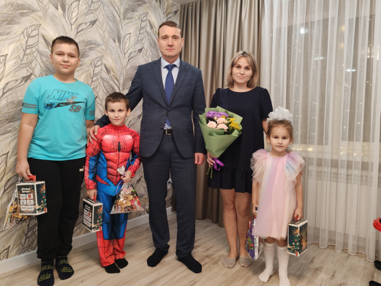 «ВМЕСТЕ МЫ СПРАВИМСЯ С ЛЮБЫМИ ТРУДНОСТЯМИ». «ВМЕСТЕ МЫ СПРАВИМСЯ С ЛЮБЫМИ ТРУДНОСТЯМИ».