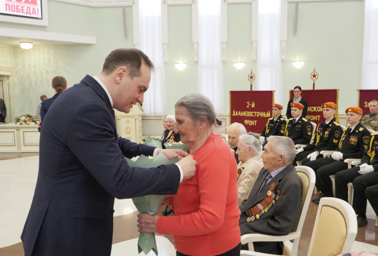 ГЛАВА МОРДОВИИ: «ВЫ - ПОКОЛЕНИЕ, НА КОТОРОЕ МЫ ВСЕГДА БУДЕМ РАВНЯТЬСЯ». ГЛАВА МОРДОВИИ: «ВЫ - ПОКОЛЕНИЕ, НА КОТОРОЕ МЫ ВСЕГДА БУДЕМ РАВНЯТЬСЯ».