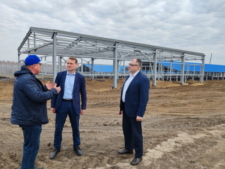 «МЫ СТРЕМИМСЯ К СРЕДНЕЙ ЗАРАБОТНОЙ ПЛАТЕ В 150 ТЫСЯЧ РУБЛЕЙ». «МЫ СТРЕМИМСЯ К СРЕДНЕЙ ЗАРАБОТНОЙ ПЛАТЕ В 150 ТЫСЯЧ РУБЛЕЙ».