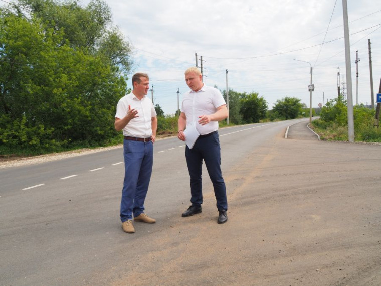 НА УЛИЦЕ МИРА И СТРОИТЕЛЬНАЯ ОБНОВЛЕНА ДОРОГА С ПОМОЩЬЮ МЕТОДА ХОЛОДНОЙ РЕГЕНАРЦИИ . НА УЛИЦЕ МИРА И СТРОИТЕЛЬНАЯ ОБНОВЛЕНА ДОРОГА С ПОМОЩЬЮ МЕТОДА ХОЛОДНОЙ РЕГЕНАРЦИИ .