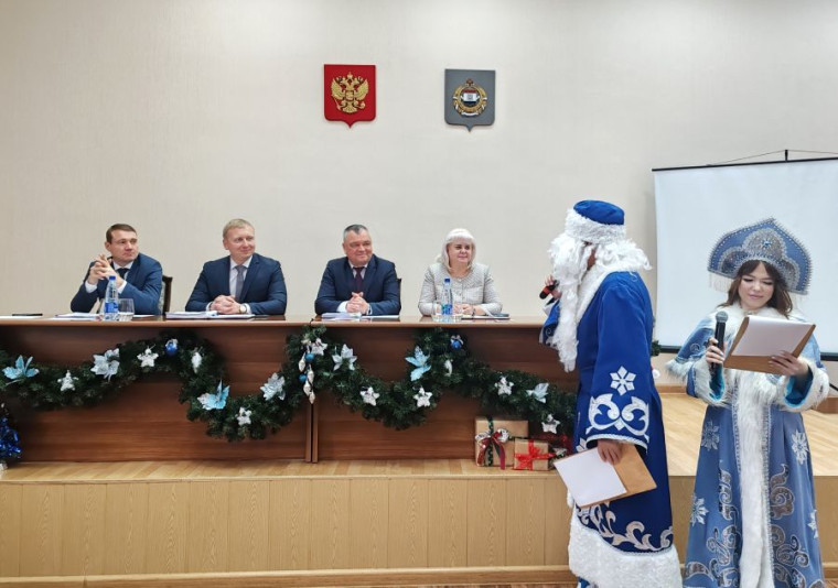 «МЫ РАБОТАЕМ В КОМАНДЕ ПРЕЗИДЕНТА ВЛАДИМИРА ВЛАДИМИРОВИЧА ПУТИНА». «МЫ РАБОТАЕМ В КОМАНДЕ ПРЕЗИДЕНТА ВЛАДИМИРА ВЛАДИМИРОВИЧА ПУТИНА».