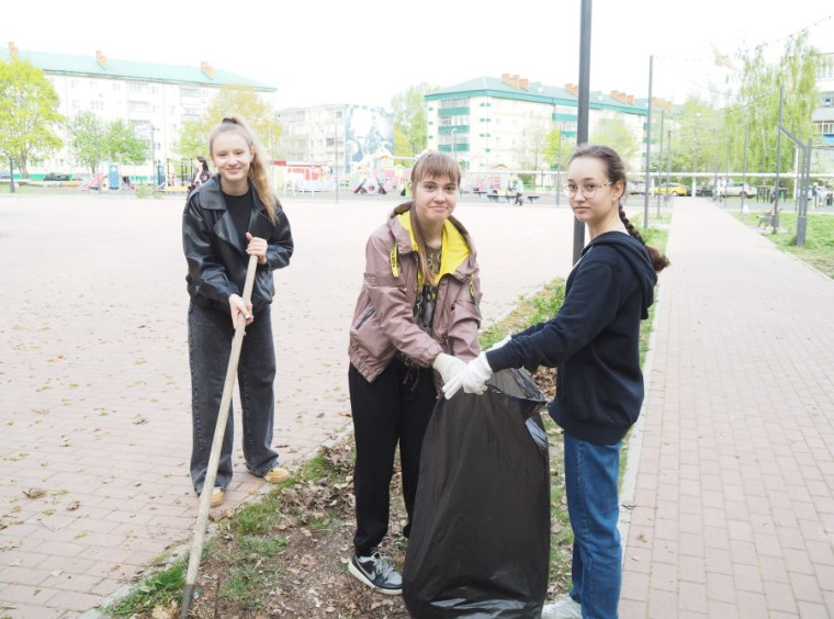 В РУЗАЕВКЕ НАВЕЛИ ПОРЯДОК НА ОБЩЕСТВЕННЫХ ПРОСТРАНСТВАХ. В РУЗАЕВКЕ НАВЕЛИ ПОРЯДОК НА ОБЩЕСТВЕННЫХ ПРОСТРАНСТВАХ.