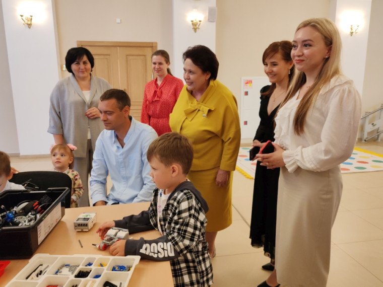В РУЗАЕВКЕ ПРОШЕЛ РЕСПУБЛИКАНСКИЙ ФОРУМ «РОДНЫЕ И ЛЮБИМЫЕ». В РУЗАЕВКЕ ПРОШЕЛ РЕСПУБЛИКАНСКИЙ ФОРУМ «РОДНЫЕ И ЛЮБИМЫЕ».