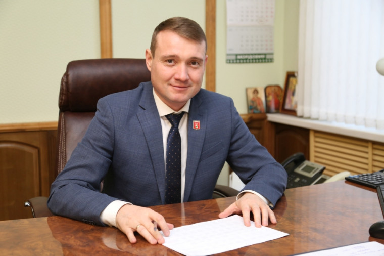 ПОЗДРАВЛЕНИЕ ГЛАВЫ РУЗАЕВСКОГО РАЙОНА А.Б. ЮТКИНА С ДНЕМ РАБОТНИКА ТОРГОВЛИ. ПОЗДРАВЛЕНИЕ ГЛАВЫ РУЗАЕВСКОГО РАЙОНА А.Б. ЮТКИНА С ДНЕМ РАБОТНИКА ТОРГОВЛИ.